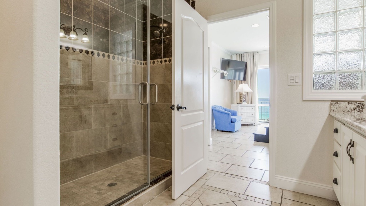 Photo of Bathroom in White Sands