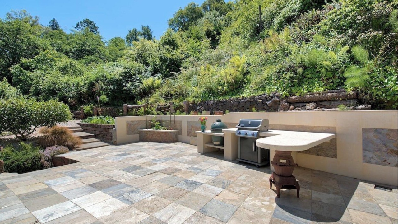 Photo of Patio Balcony in Point Reyes Station
