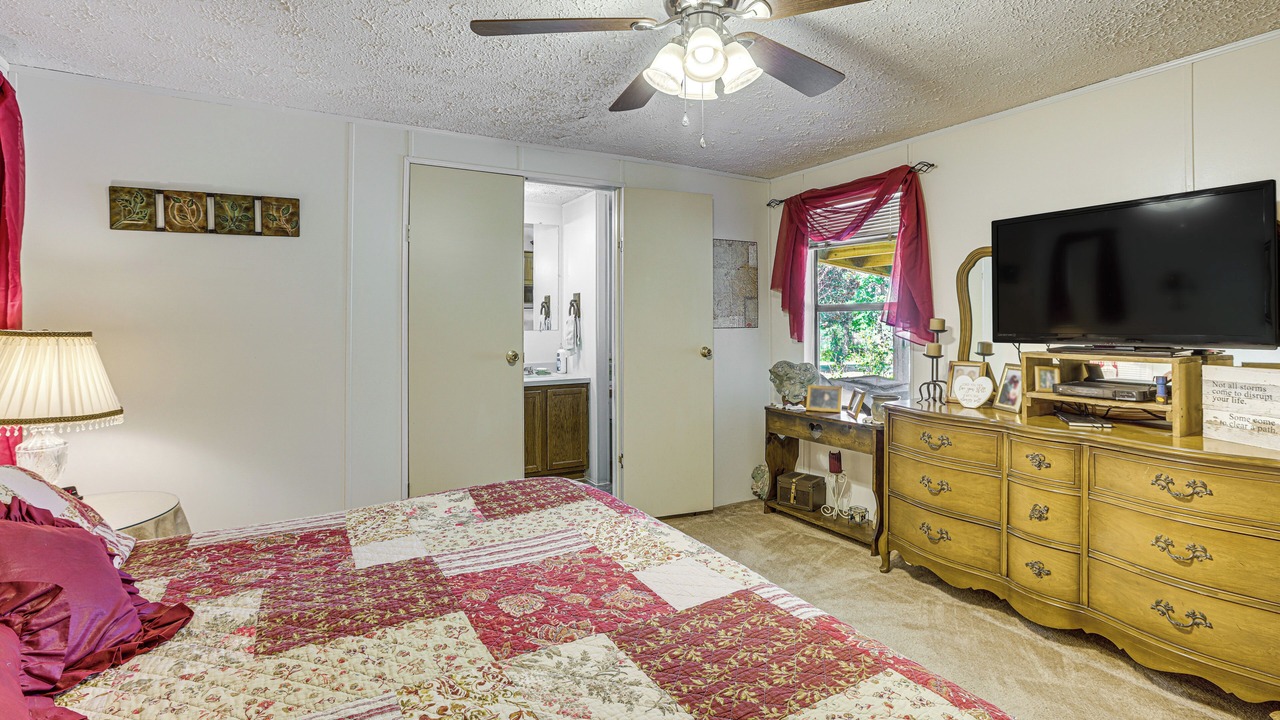 Photo of Bedroom in Catherine