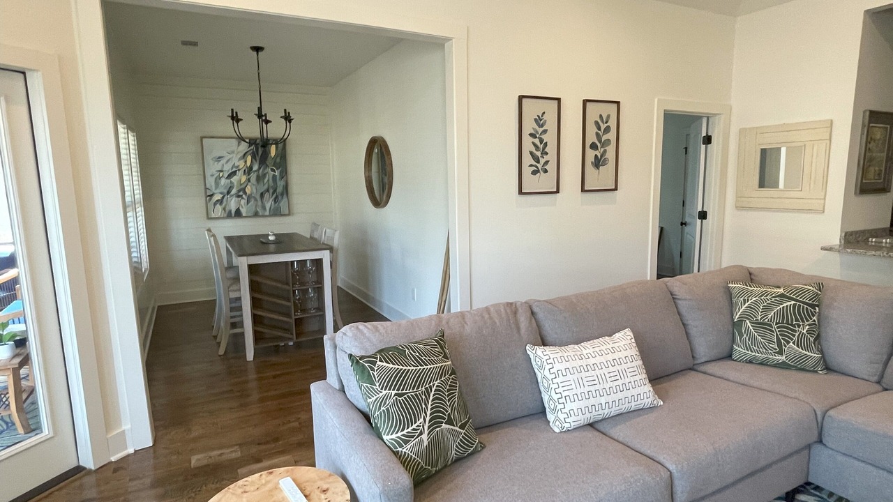 Photo of Livingroom in Tallassee