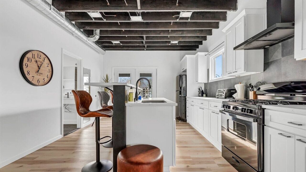 Photo of Kitchen in Lakeview