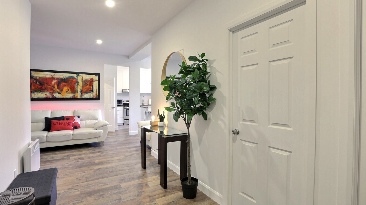 Photo of Livingroom in Desjardins