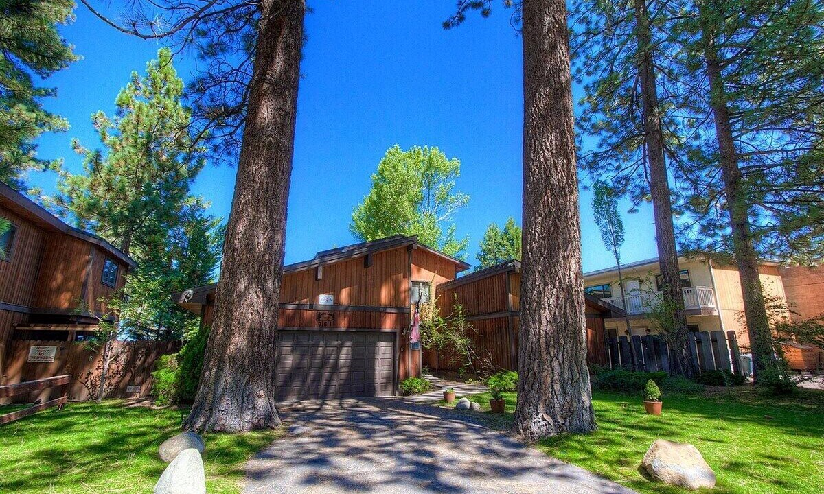 Photo of Outdoor in Al Tahoe