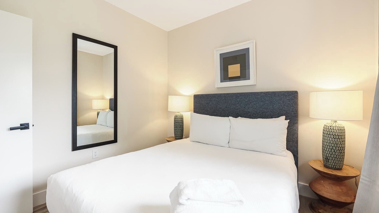 Photo of Bedroom in Midtown