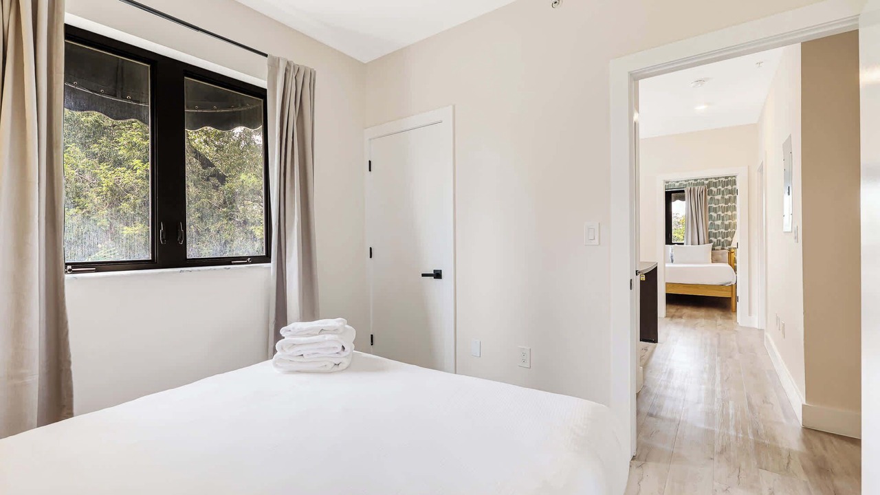 Photo of Bedroom in Midtown