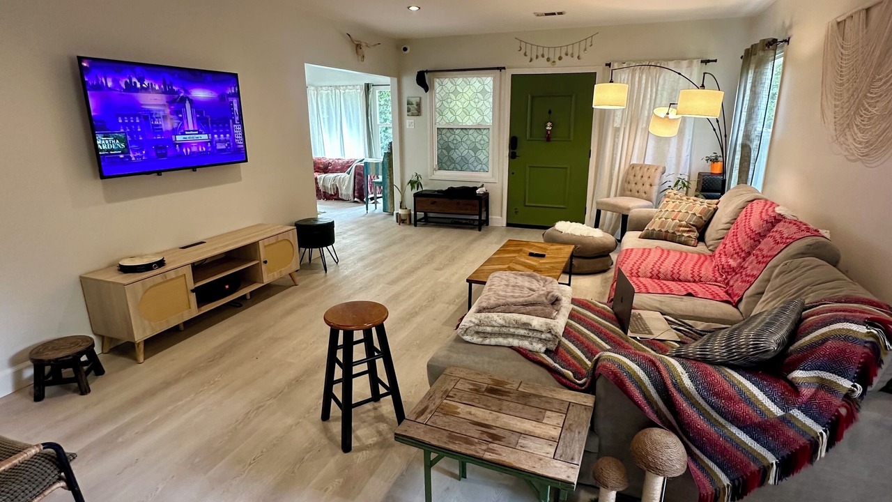 Photo of Livingroom in Hollywood