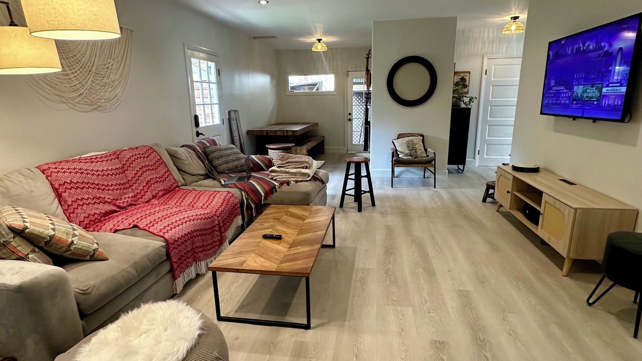 Photo of Livingroom in Hollywood