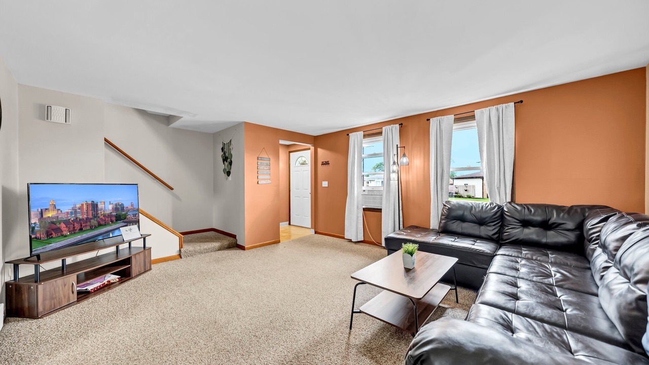 Photo of Livingroom in Cheektowaga