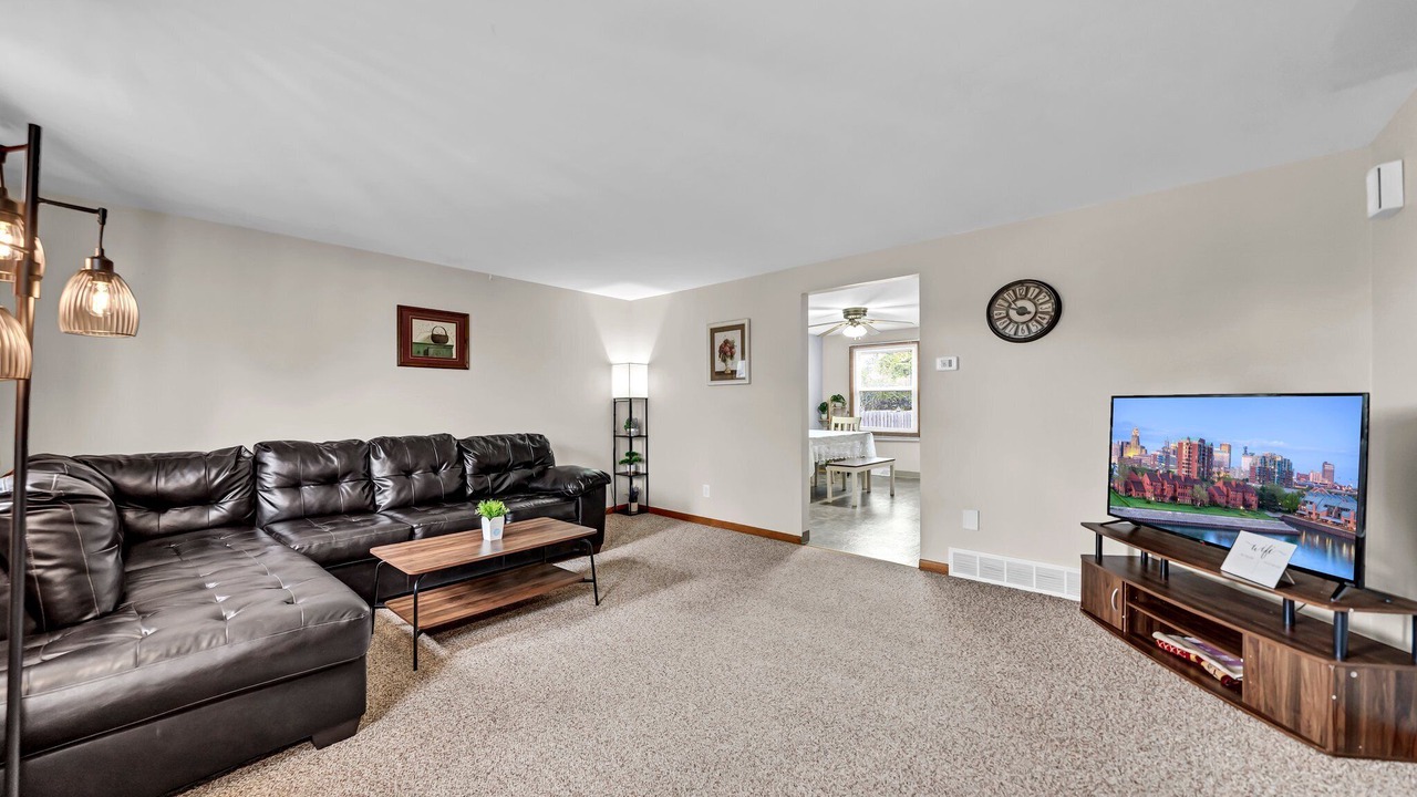 Photo of Livingroom in Cheektowaga