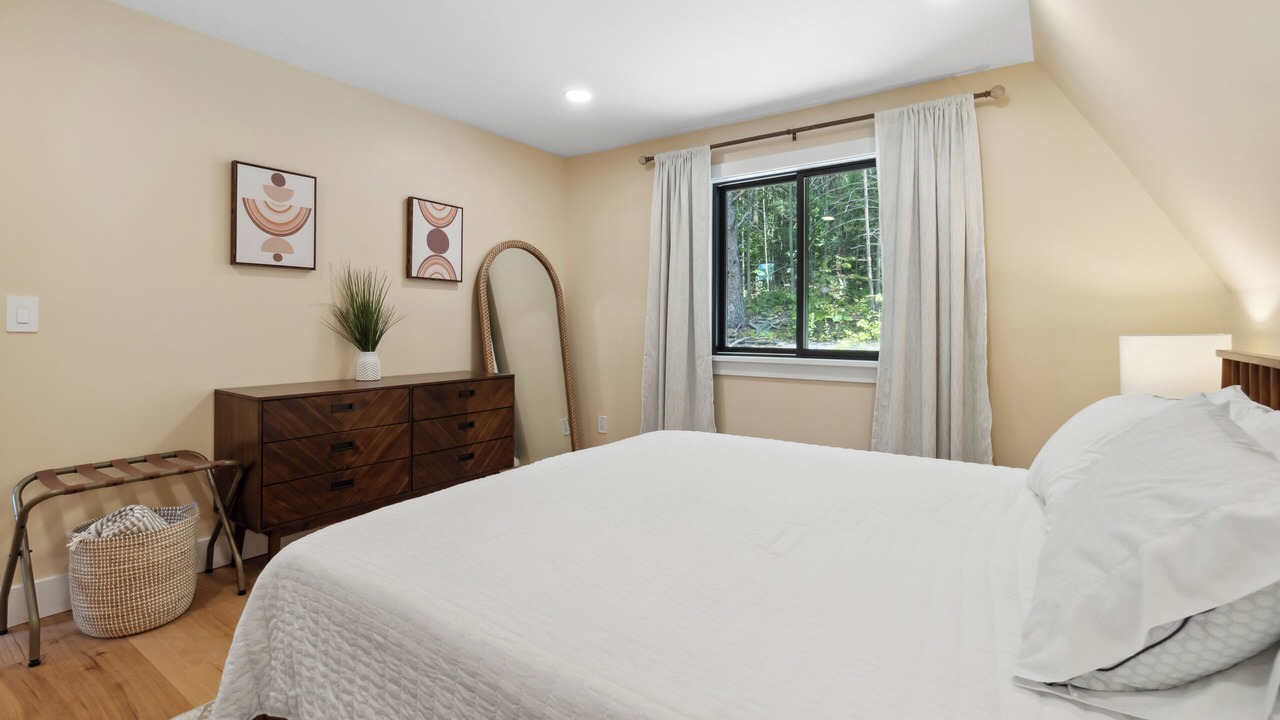 Photo of Bedroom in Valois