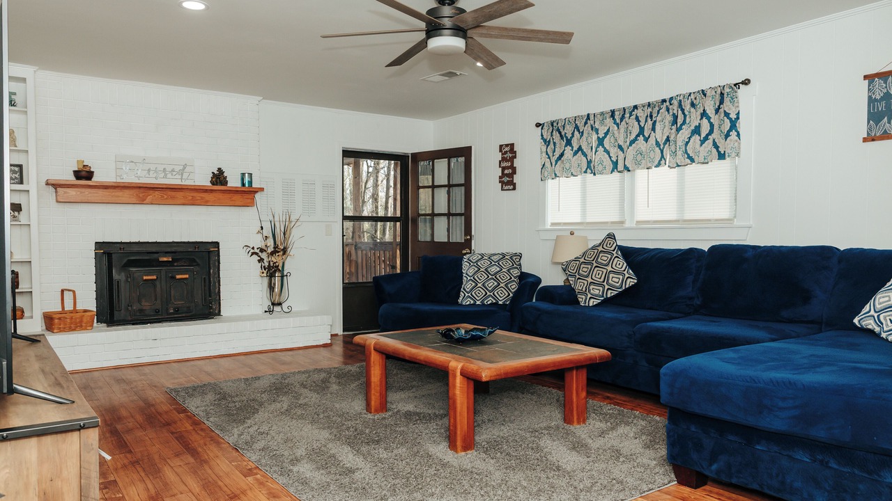 Photo of Livingroom in Northport