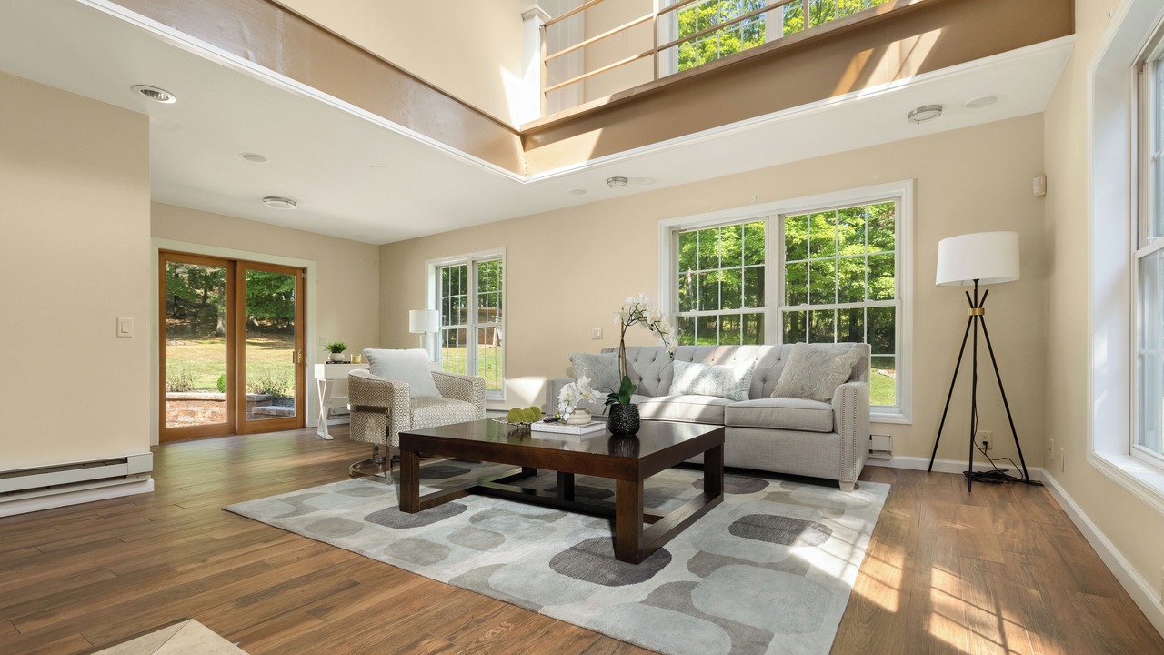 Photo of Livingroom in Newburgh