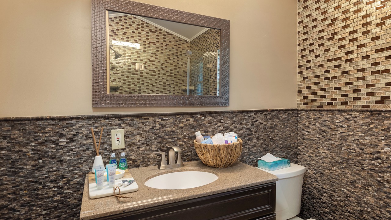 Photo of Bathroom in Newburgh