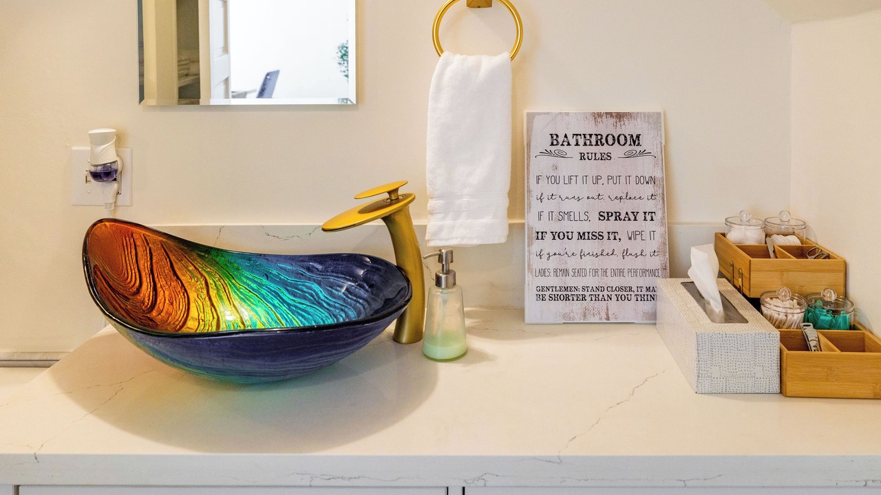 Photo of Bathroom in Piedmont Avenue