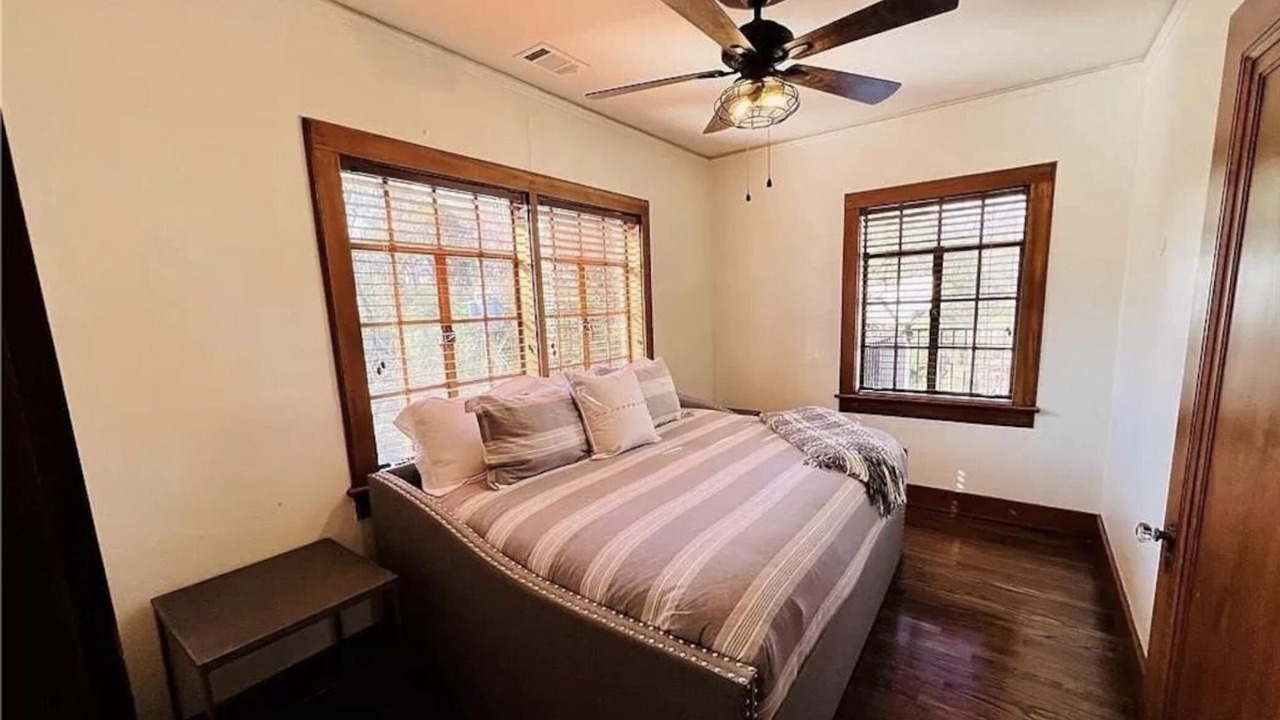 Photo of Bedroom in Tuscaloosa