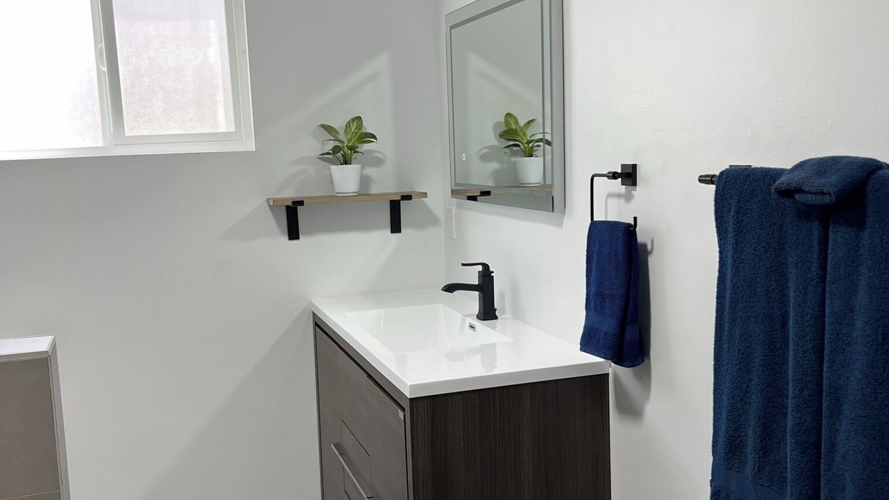 Photo of Bathroom in Hollywood