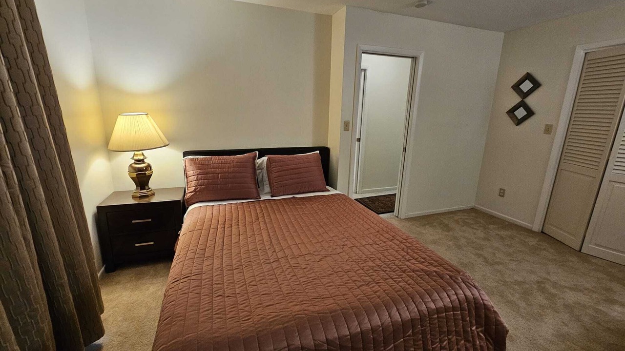 Photo of Bedroom in Williamsville