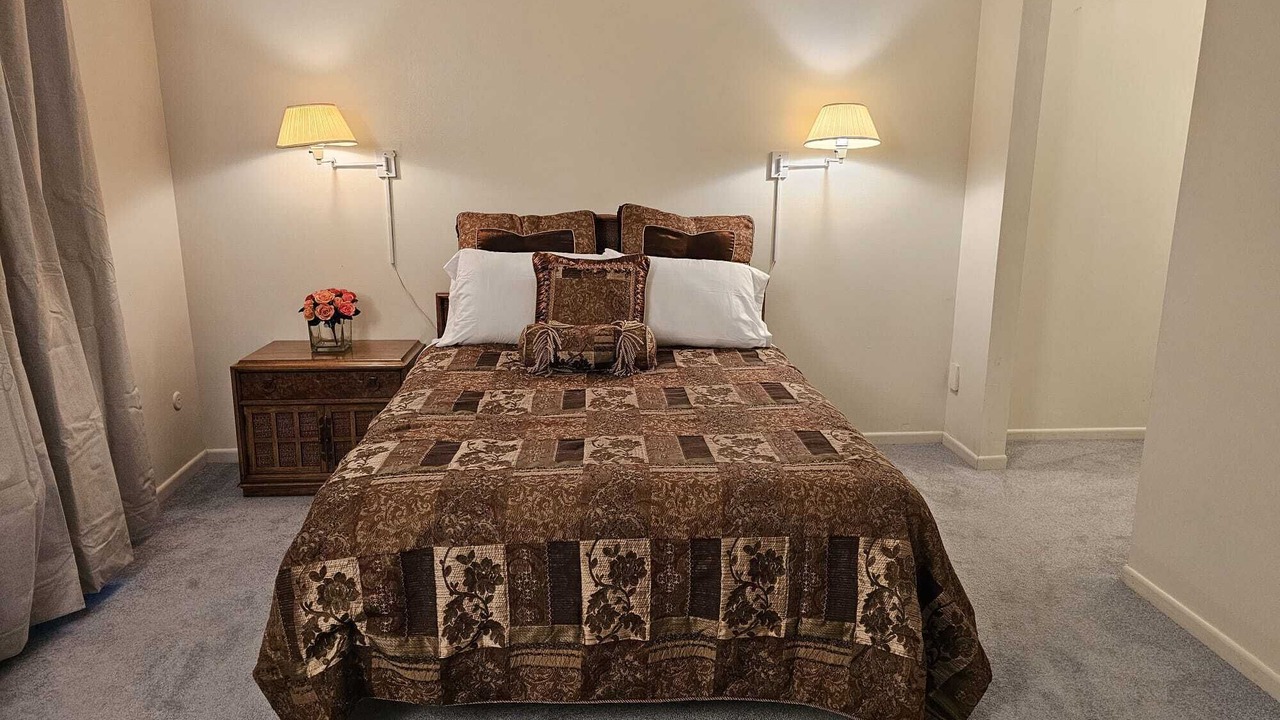 Photo of Bedroom in Williamsville
