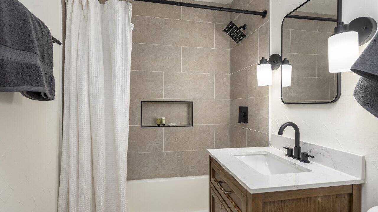 Photo of Bathroom in Euclid