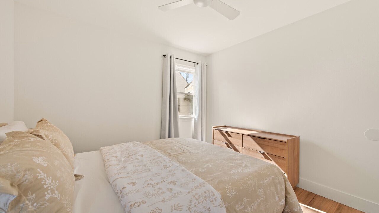 Photo of Bedroom in Euclid