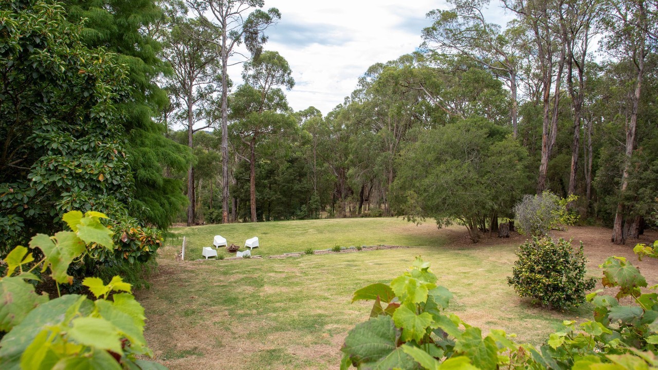 Photo of Outdoor in Red Hill South