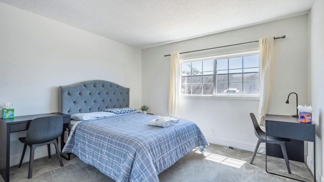 Photo of Bedroom in Central Berkeley