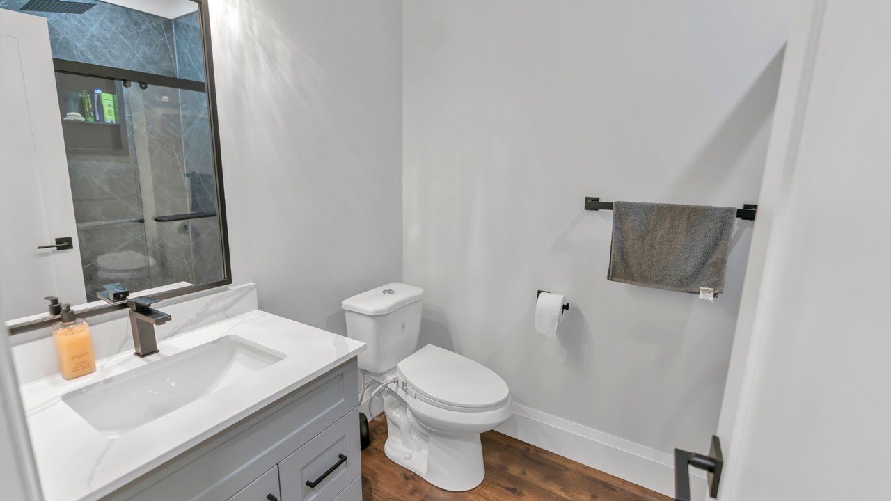 Photo of Bathroom in Halton Regional Municipality