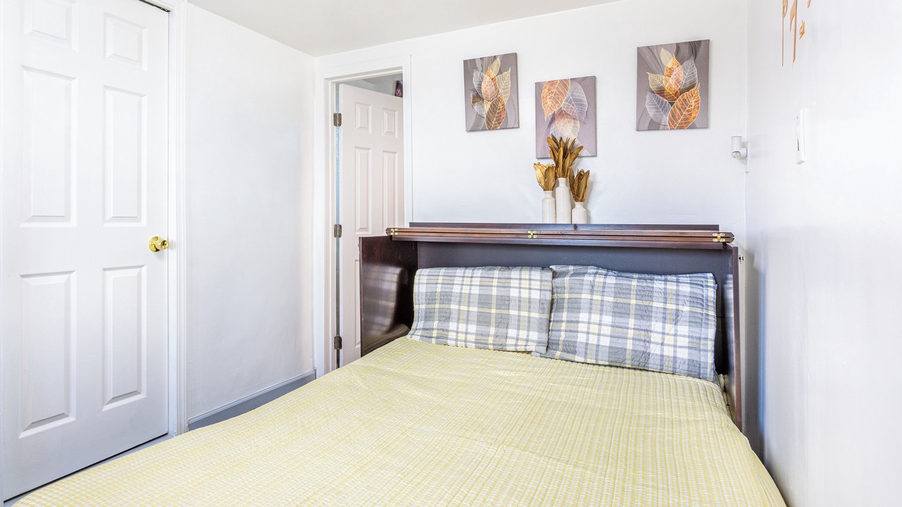 Photo of Bedroom in Park Mesa Heights
