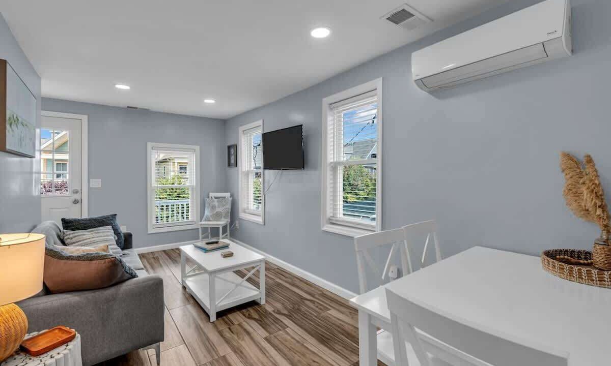 Photo of Livingroom in Ocean Grove