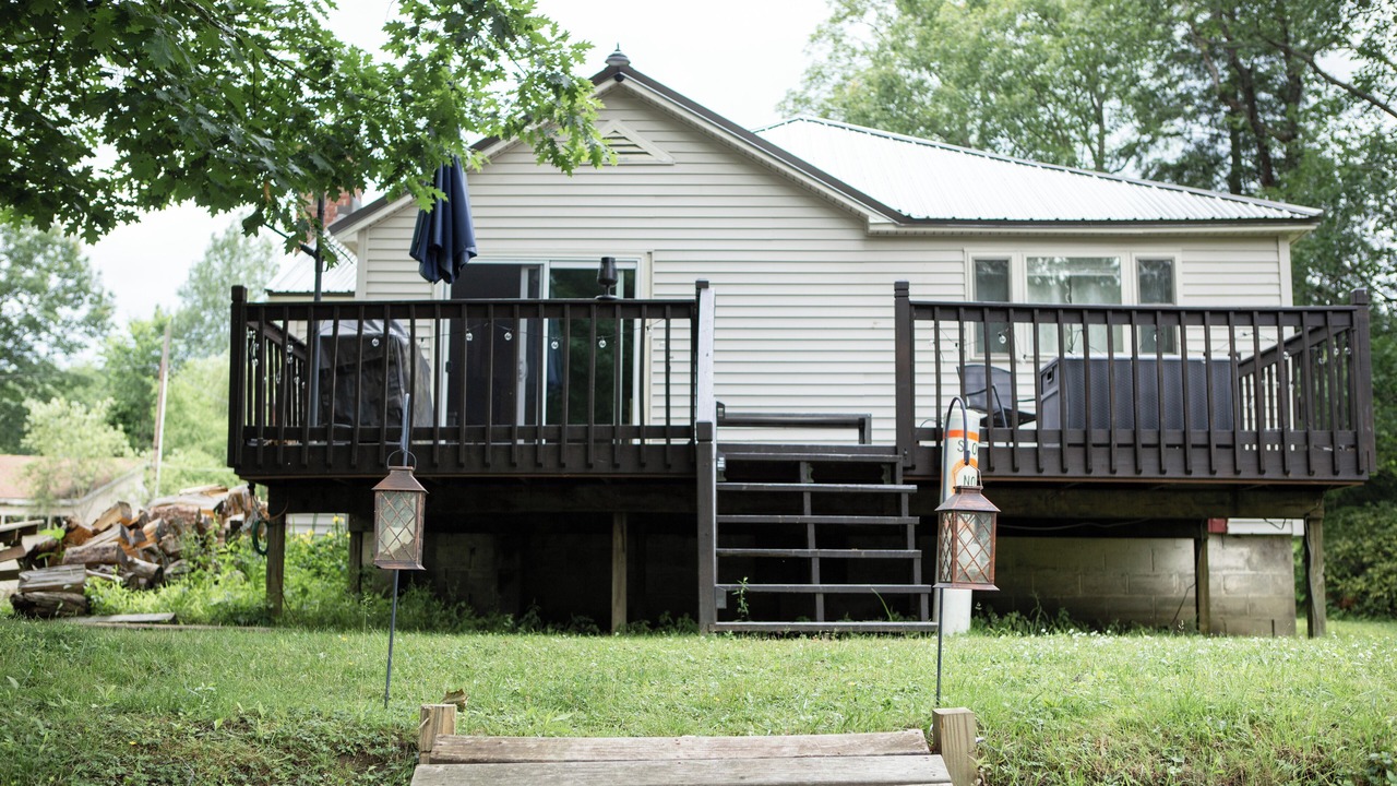 Photo of Outdoor in Russell