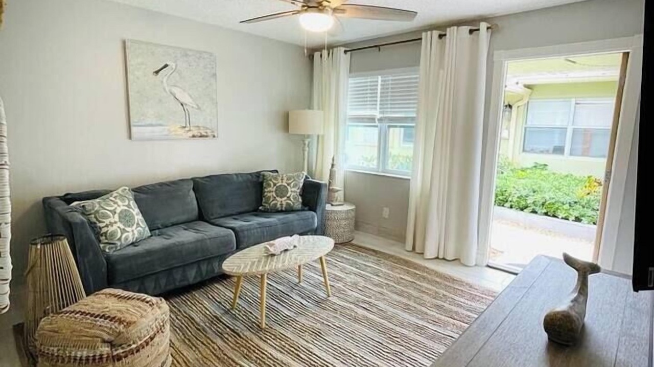 Photo of Livingroom in Harbordale