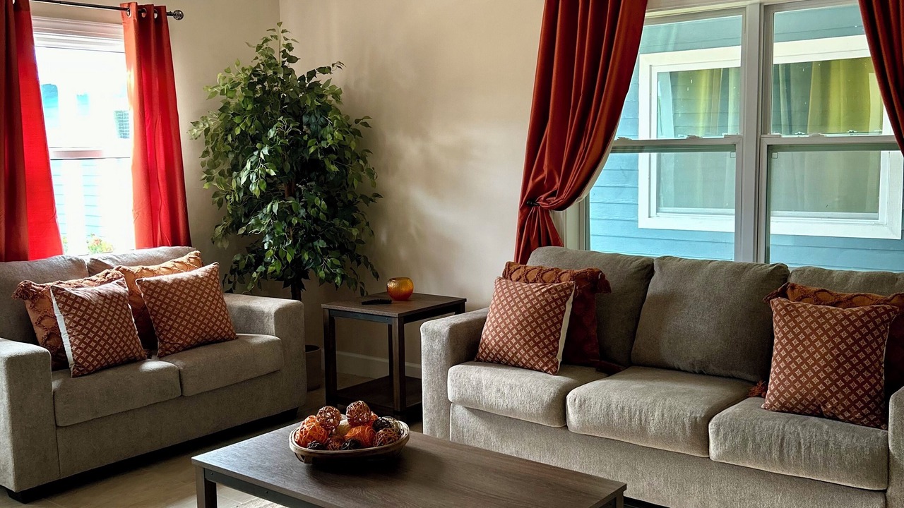 Photo of Livingroom in Farmer's Hill