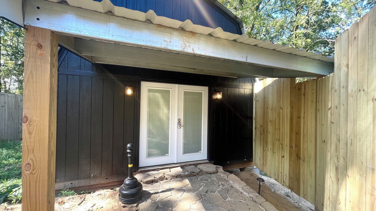 Photo of Outdoor in Brookhaven