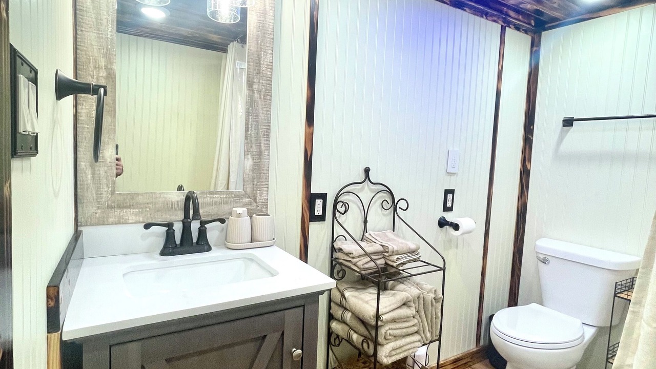 Photo of Bathroom in Brookhaven