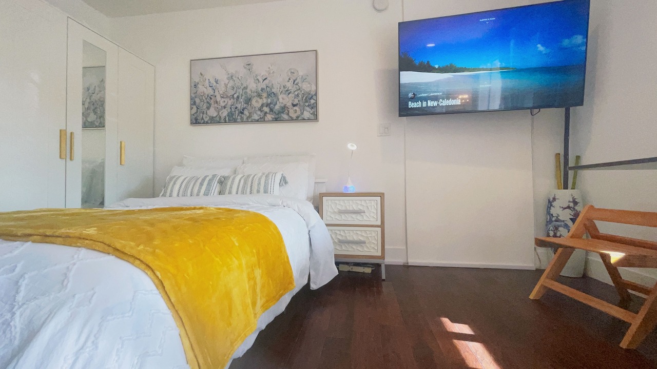 Photo of Bedroom in Santa Ana Heights