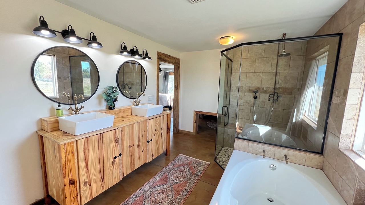 Photo of Bathroom in Houston County