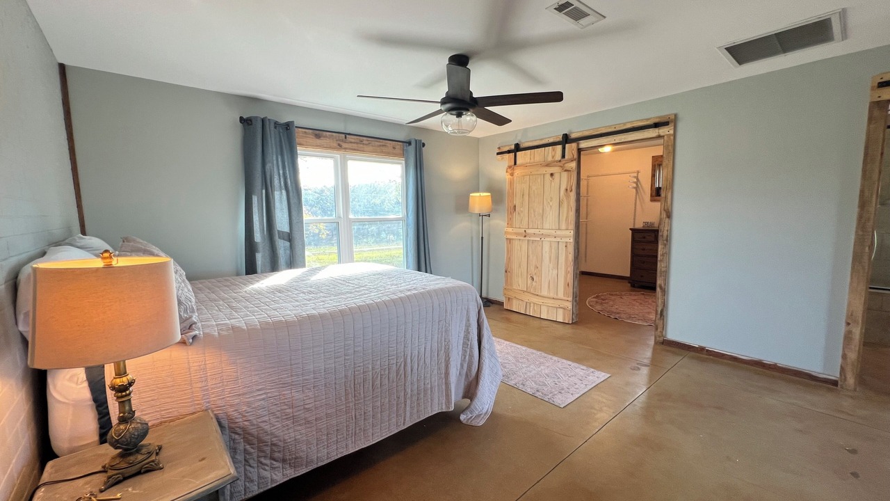 Photo of Bedroom in Houston County