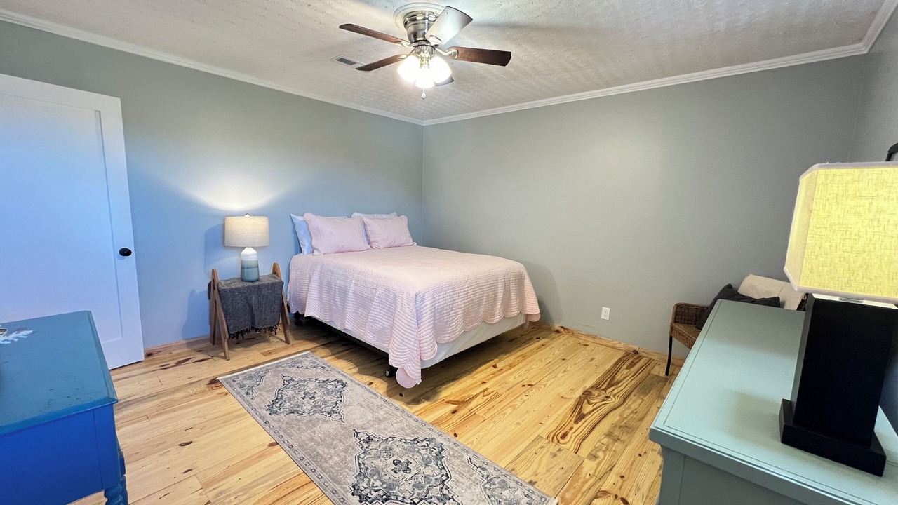Photo of Bedroom in Houston County