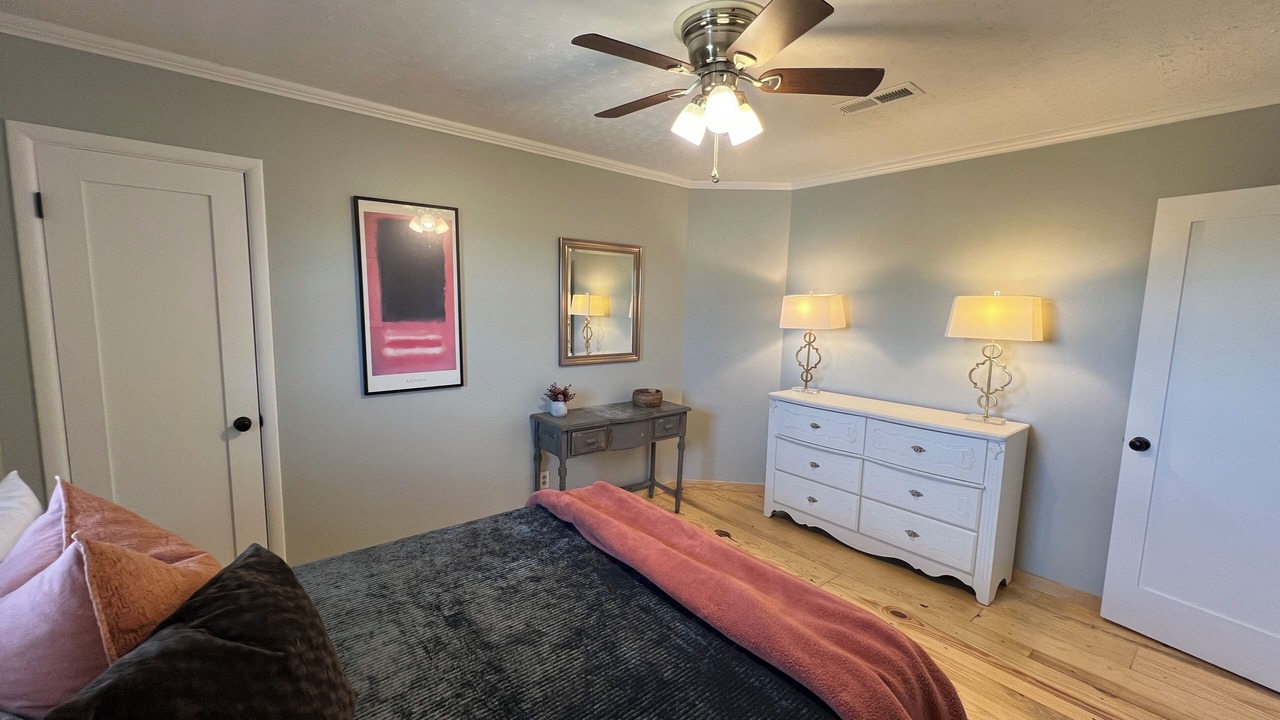 Photo of Bedroom in Houston County