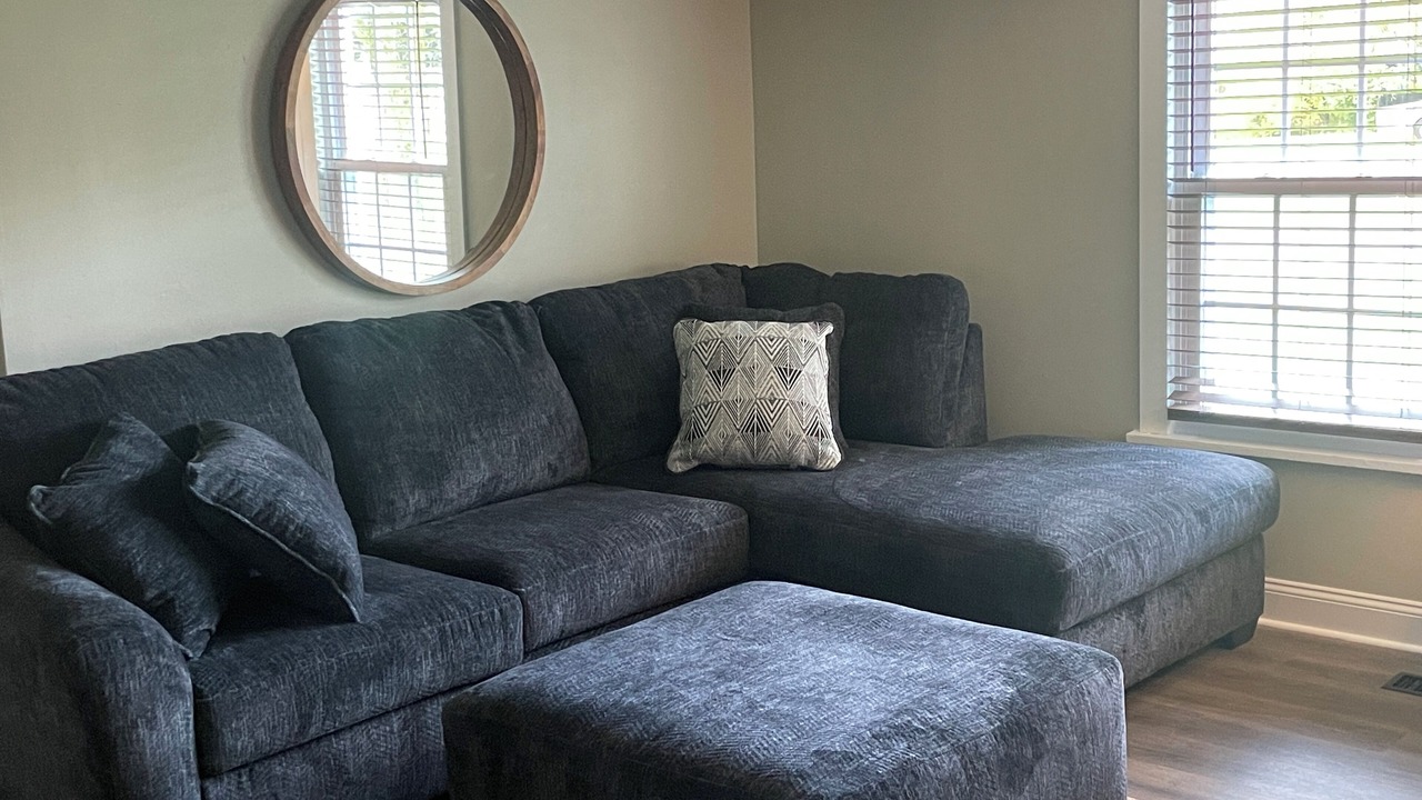 Photo of Livingroom in Avon