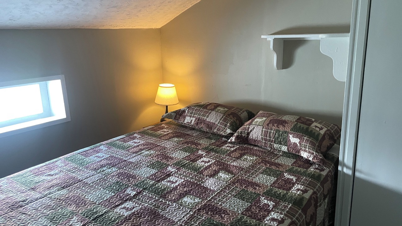 Photo of Bedroom in Avon