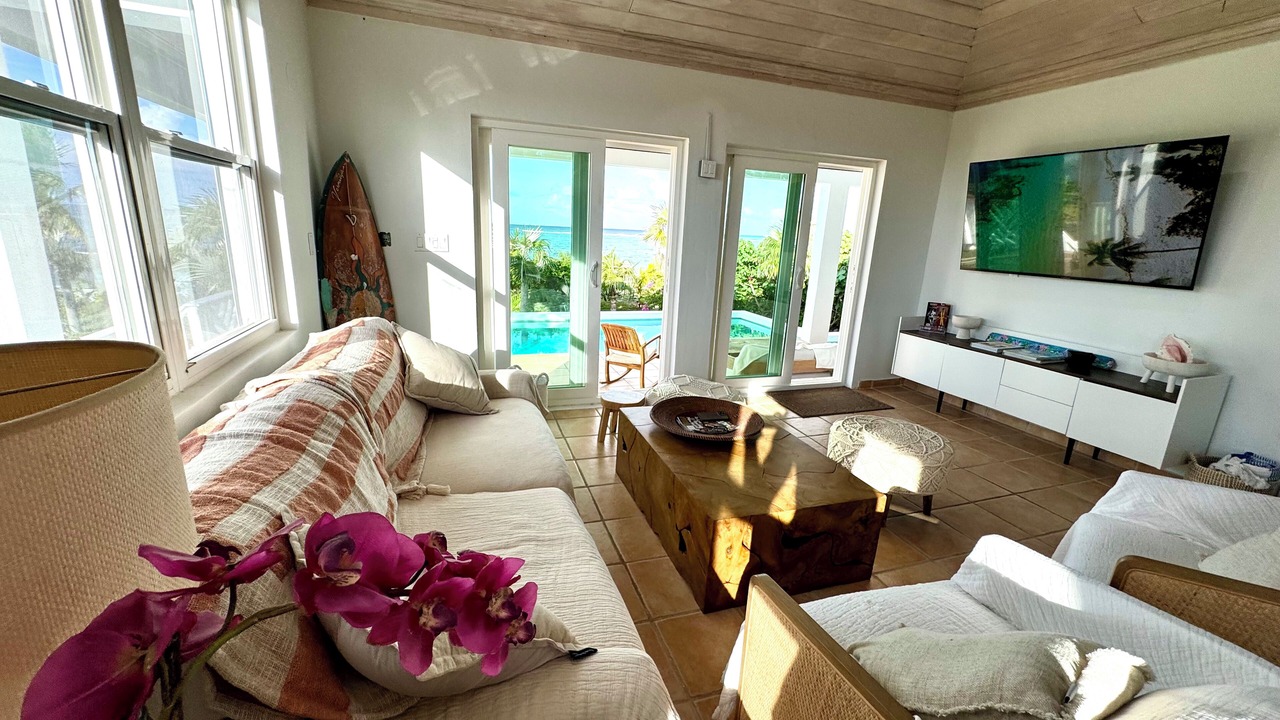 Photo of Livingroom in Double Bay