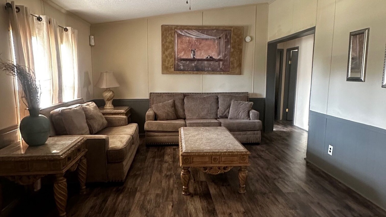 Photo of Livingroom in Union Springs