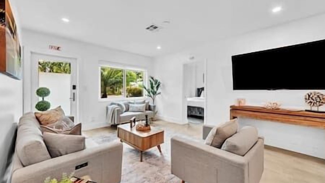 Photo of Bedroom in Middle River Terrace