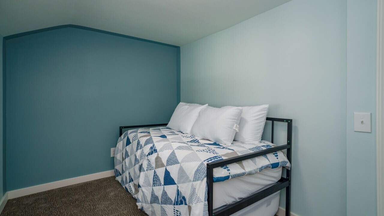 Photo of Bedroom in Mentor-on-the-Lake