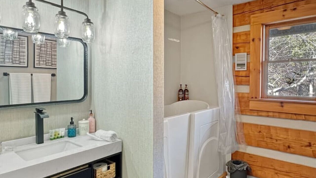 Photo of Bathroom in Wilkesboro