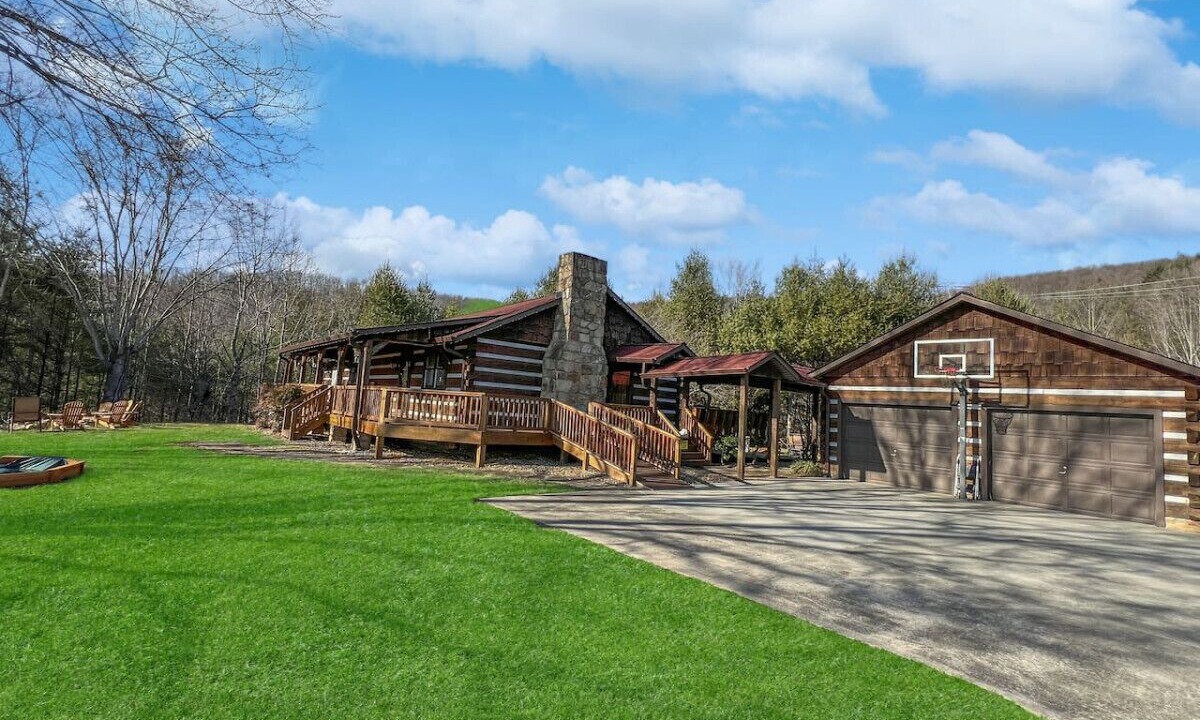 Photo of Outdoor in Wilkesboro