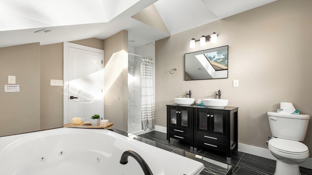 Photo of Bathroom in Monroe