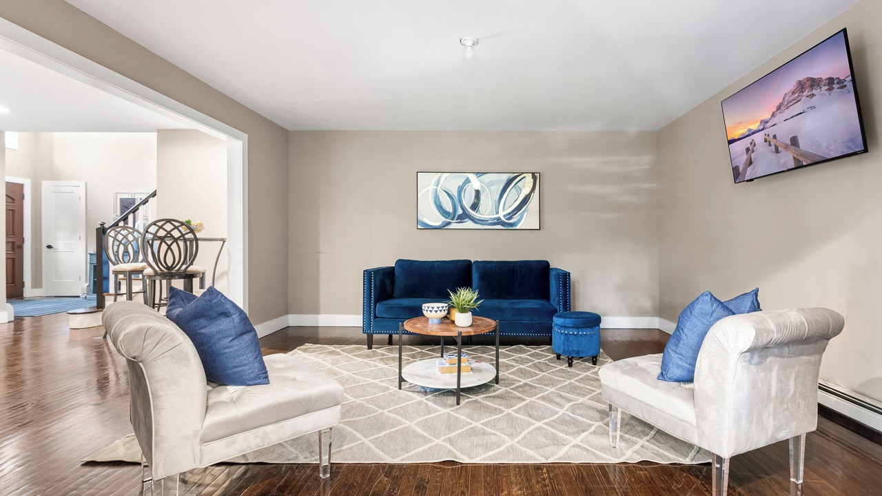 Photo of Livingroom in Monroe