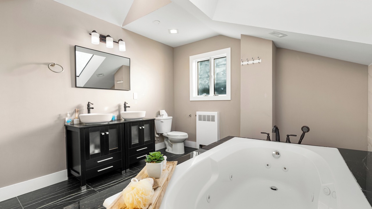 Photo of Bathroom in Monroe
